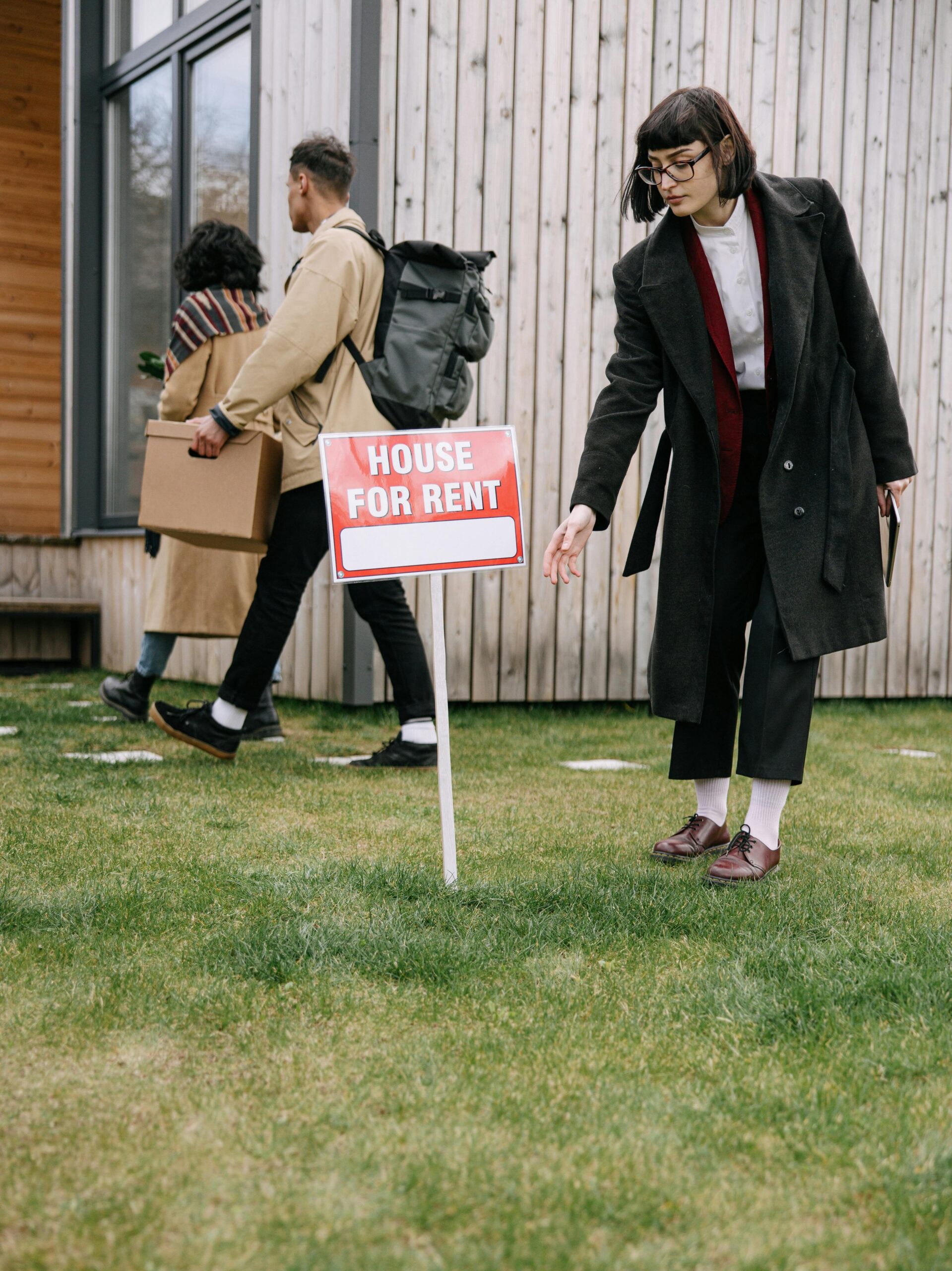 pexels-ivan-samkov-8962335